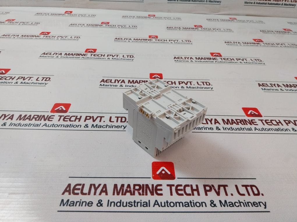 Siemens Txm1.6R Relay Module 24V Ac/Dc