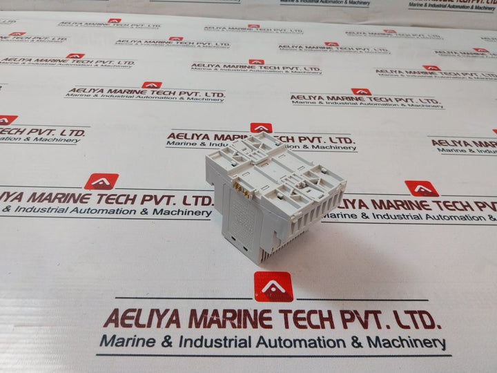 Siemens Txm1.6R Relay Module 24V Ac/Dc