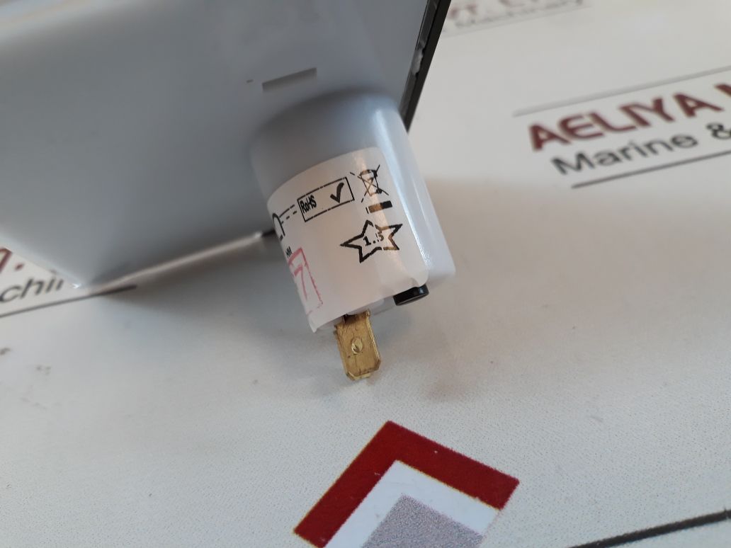 Sifam 10-0-10v pitch indicator type 39m