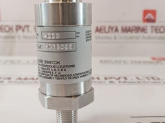 Sigma-netics 24038 Pressure Switch