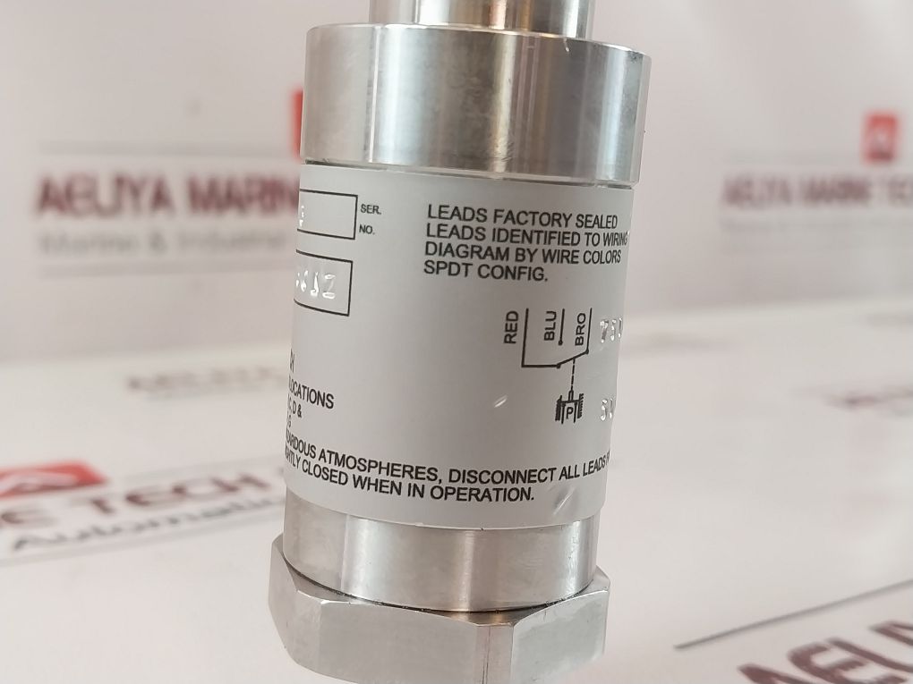 Sigma-netics 24038 Pressure Switch