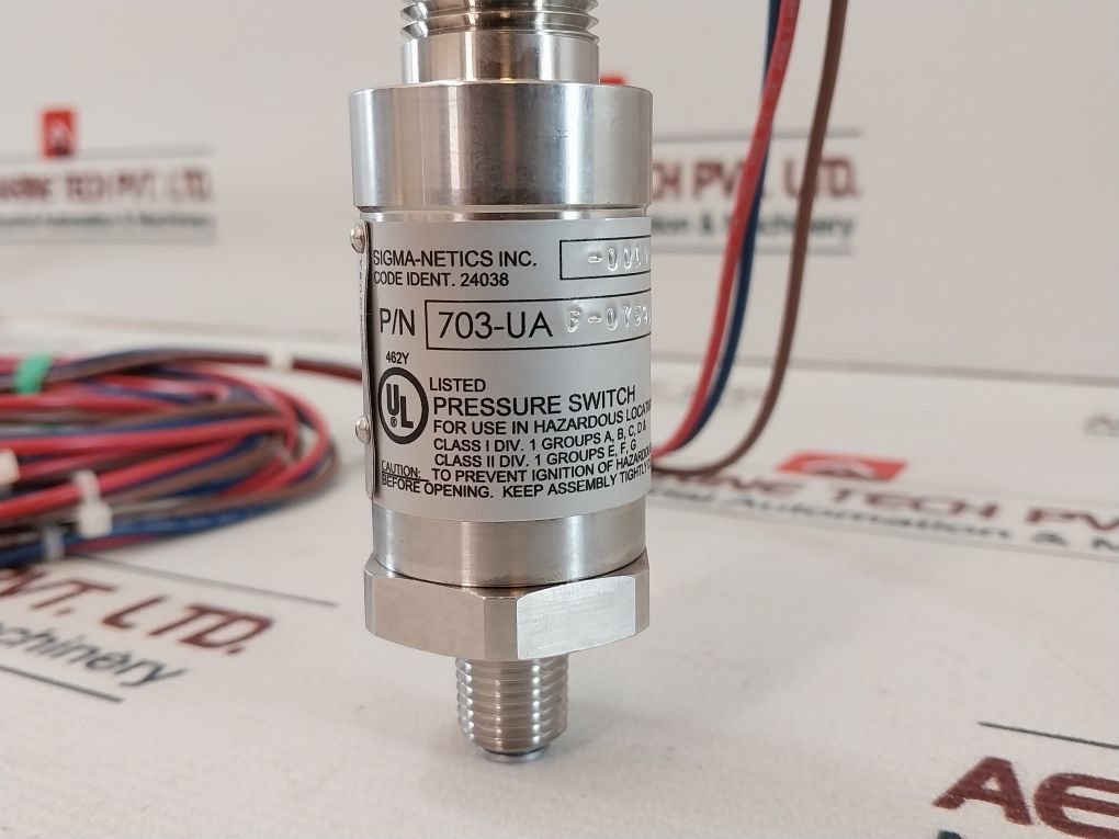 Sigma-netics 703-ua Pressure Switch F-0750Nz 125/250 Vac