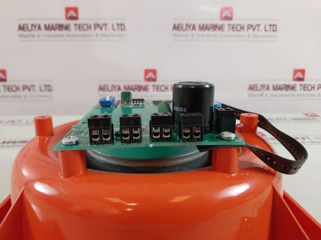 Signature Industries D7160