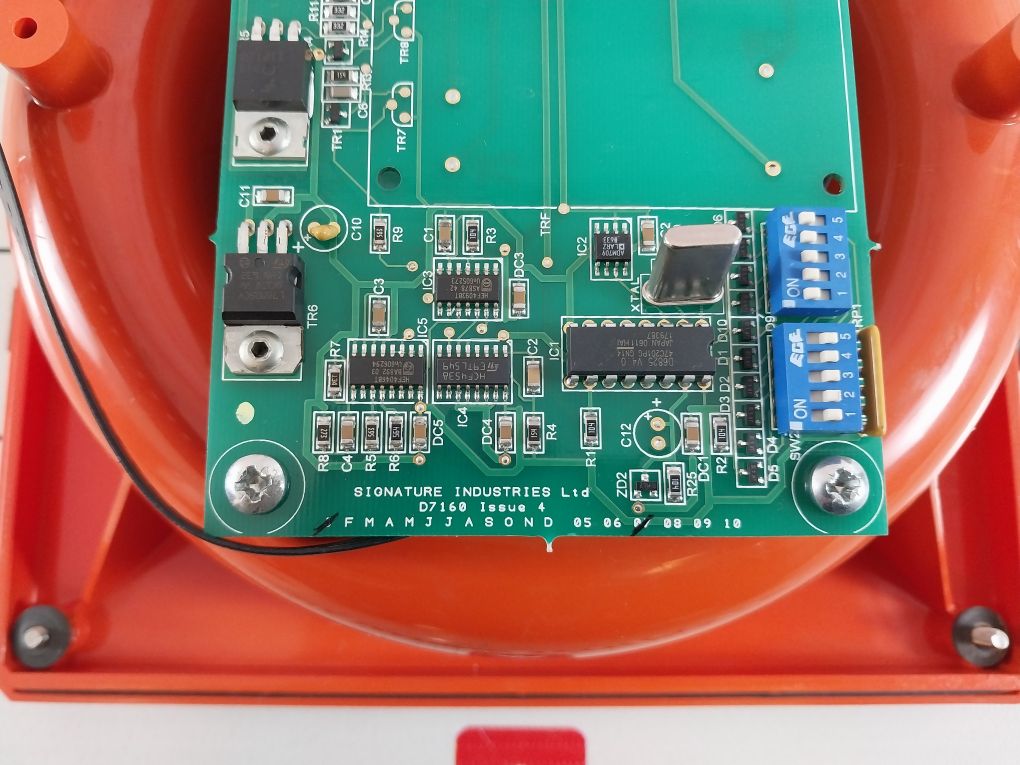 Signature Industries D7160