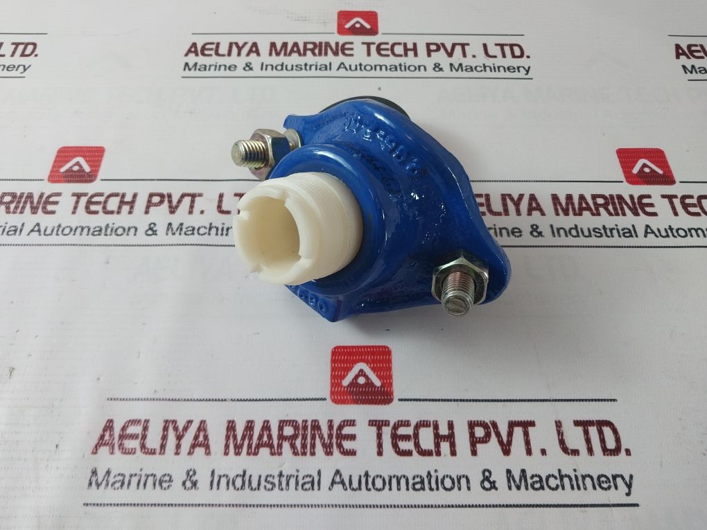 Signet Ir8S020 Strap On Saddle With Pvdf Insert