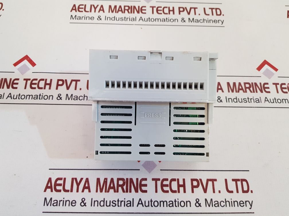 Sixnet Sixtrak St-do-dc1-08 Digital Output Module