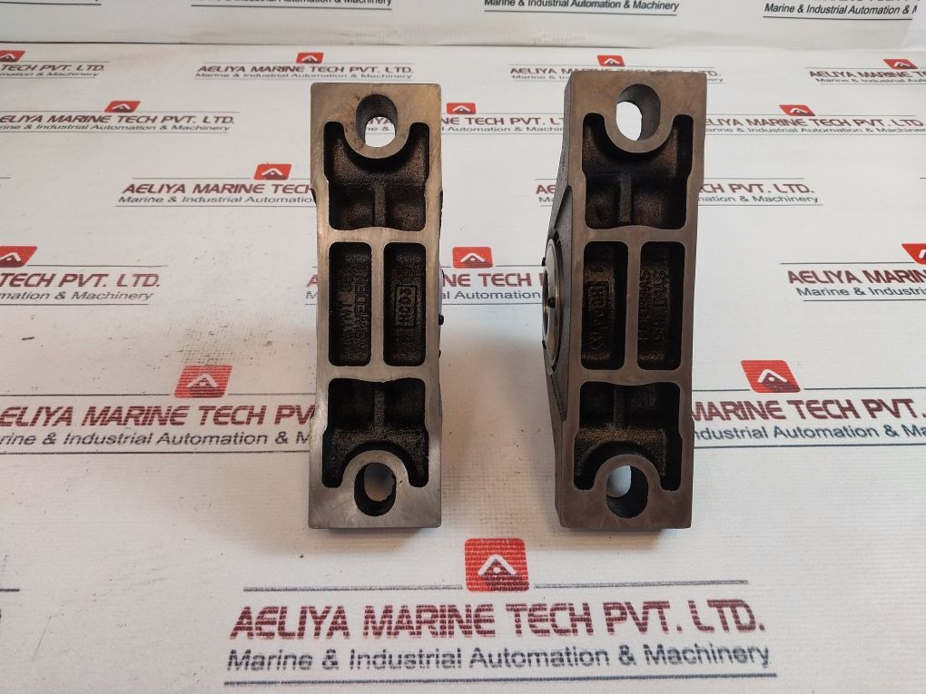 Skf Synt 35 Fts Roller Bearing Unit