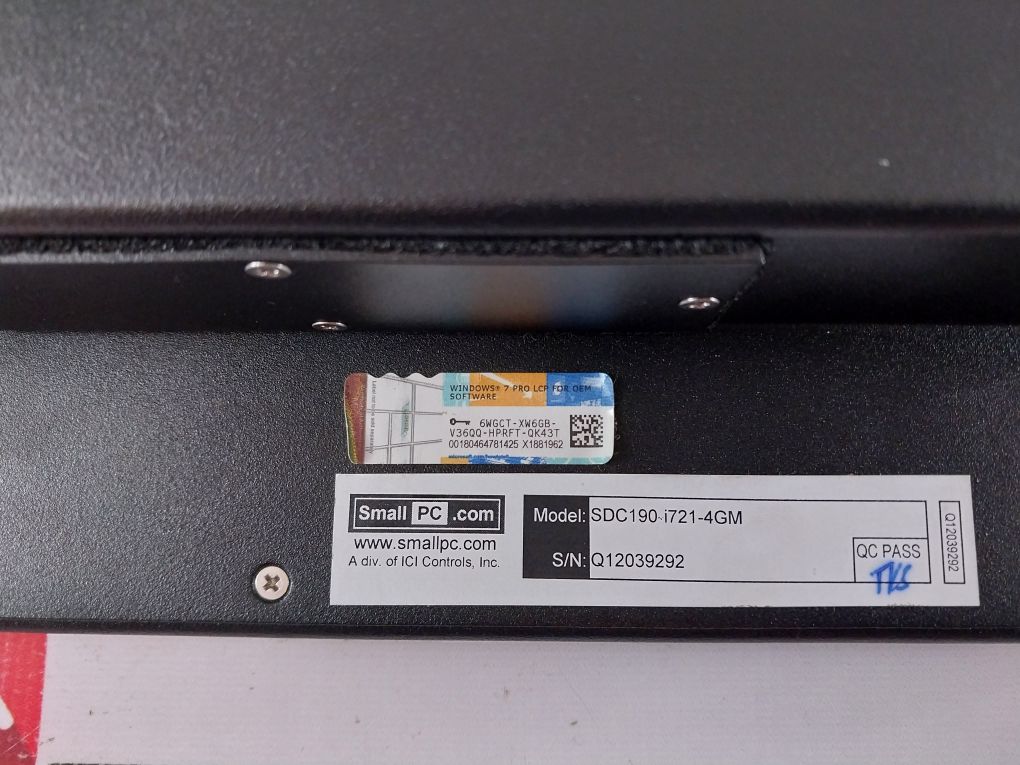 Smallpc/Axis Communications Ab Sdc190I721-4Gm Touchviewrugged Computer Flatpanel