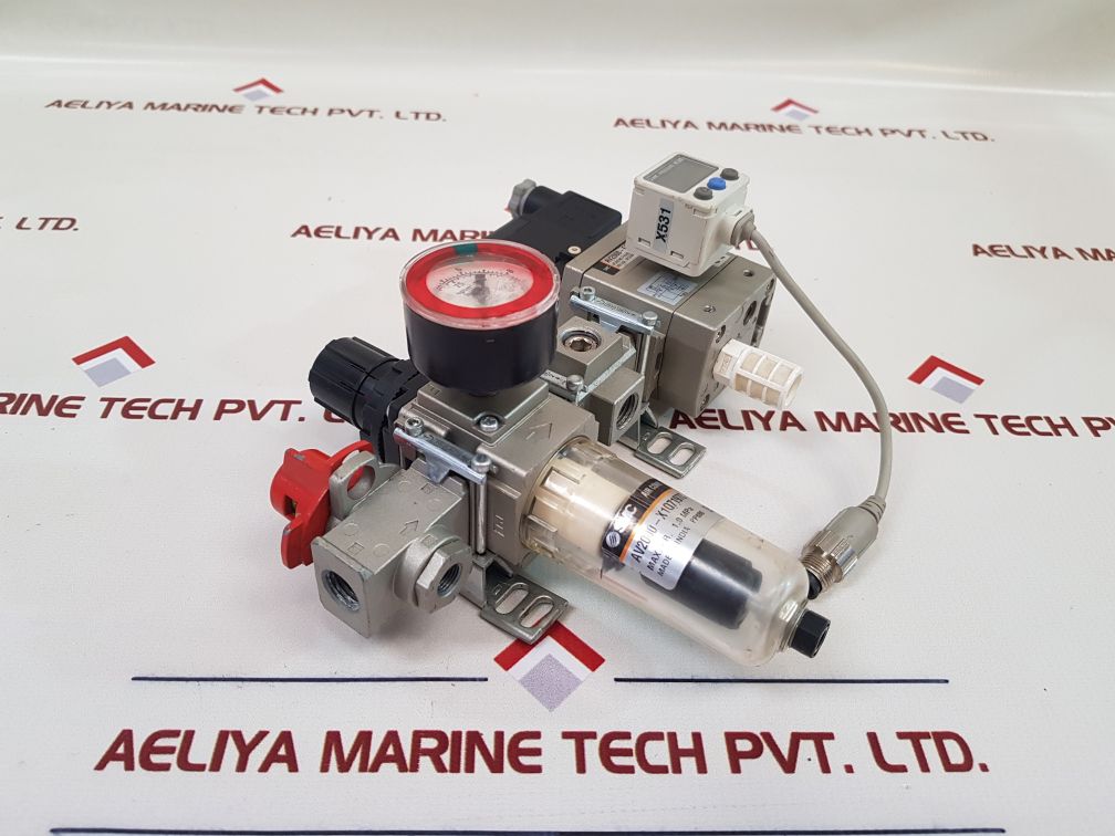 Smc Av2000-x1Q7197C Air Comb With Av2000-f02-5D0-q Valve And Ise40A-01-y