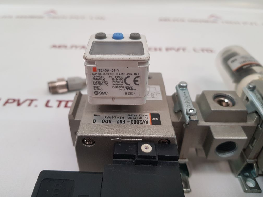 Smc Av2000-x1Q7197C Air Comb With Av2000-f02-5D0-q Valve And Ise40A-01-y