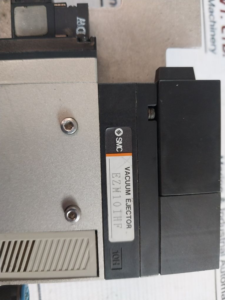 Smc Ezm101Hf Vacuum Ejector With Valve And Switch