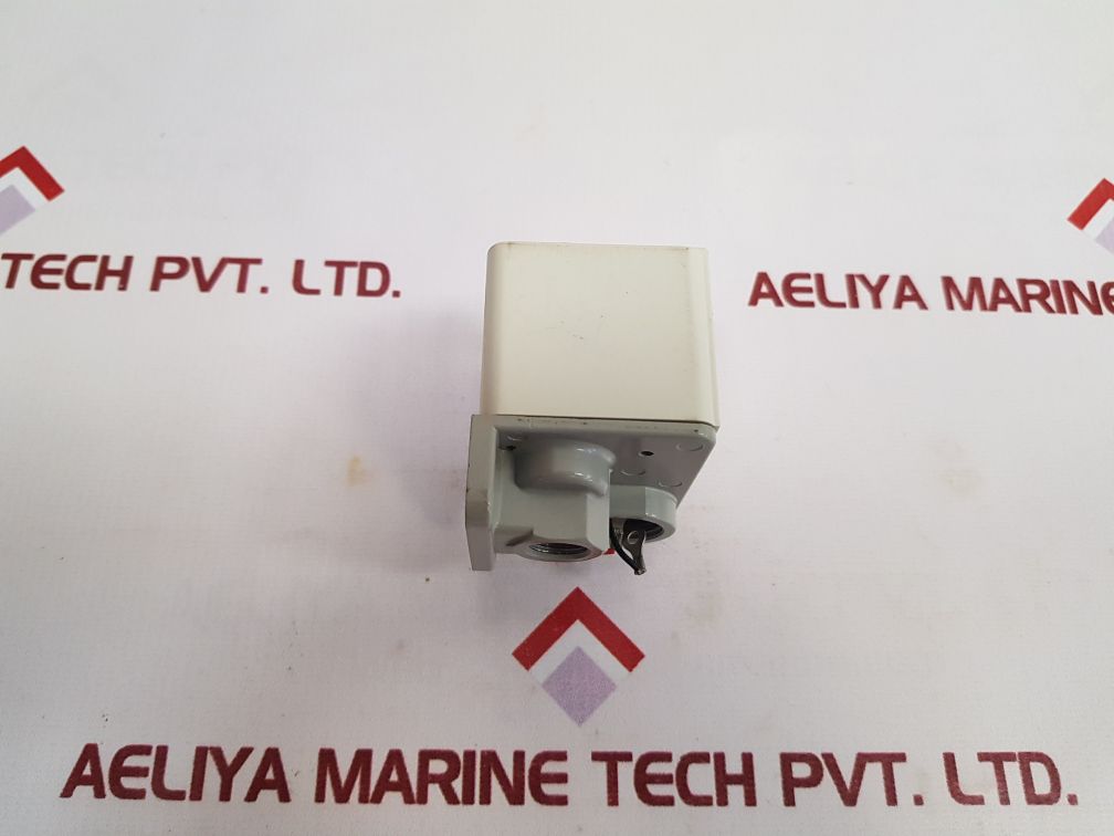 Smc I-is3000-02L5 Pressure Switch