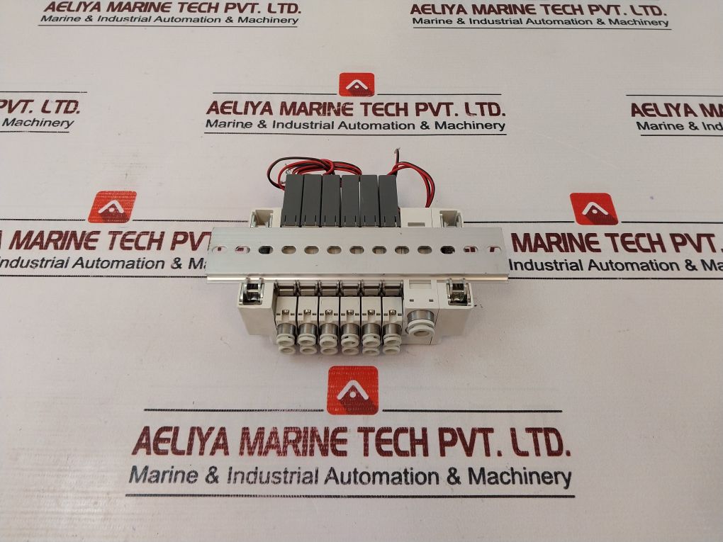 Smc I-sq1-x5K35 Solenoid Valve Island And D-sub Connector Sq1141-5L-c6