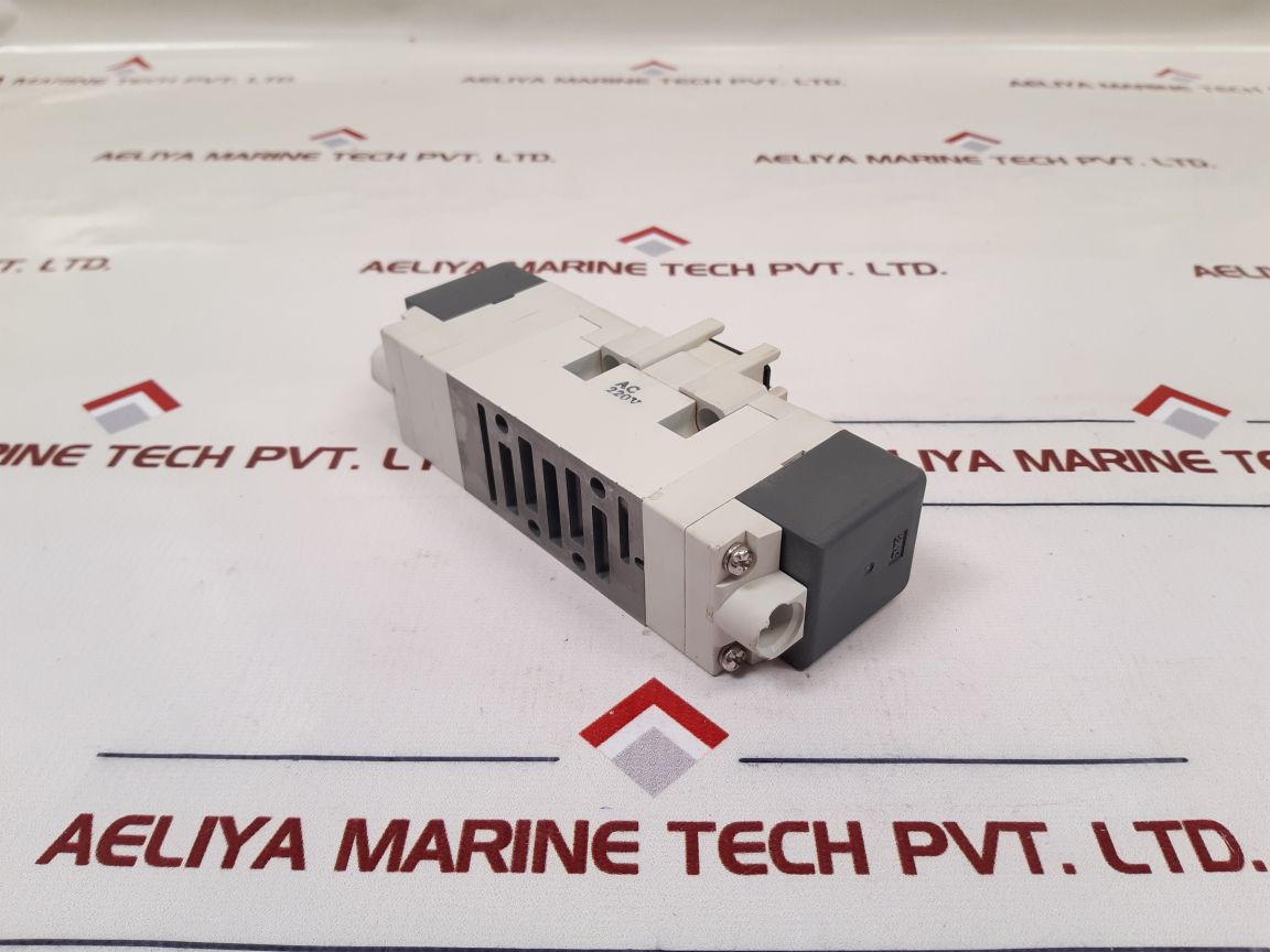 Smc I-vq7-6-fig-d-9Zr (220Vac) Iso Solenoid Valve New
