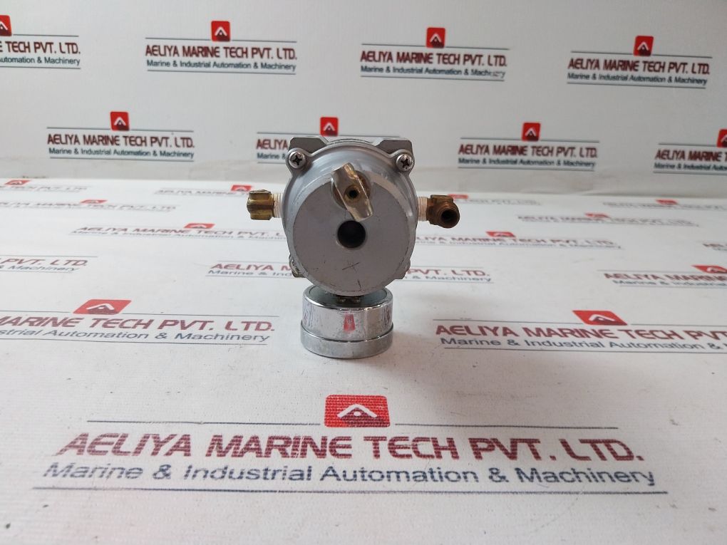 Smc Iw215 Pressure Regulator 10 Kg/Cm2 Max