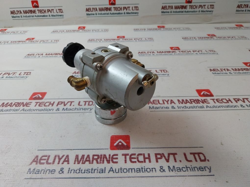 Smc Iw215 Pressure Regulator 10 Kg/Cm2 Max