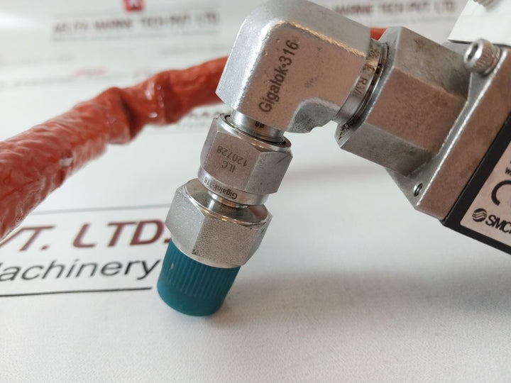 Smc Pf3W704-f03-b-m Flow Switch For Water