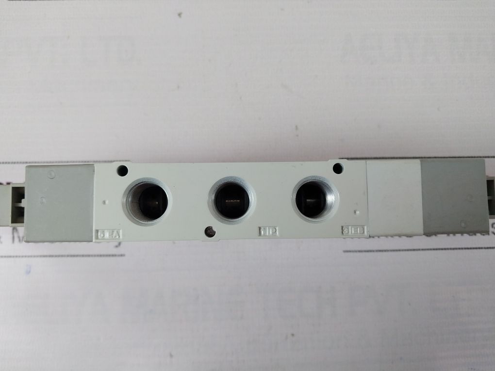 Smc Sy9420-1Dze-03 Solenoid Valve 100 Vac