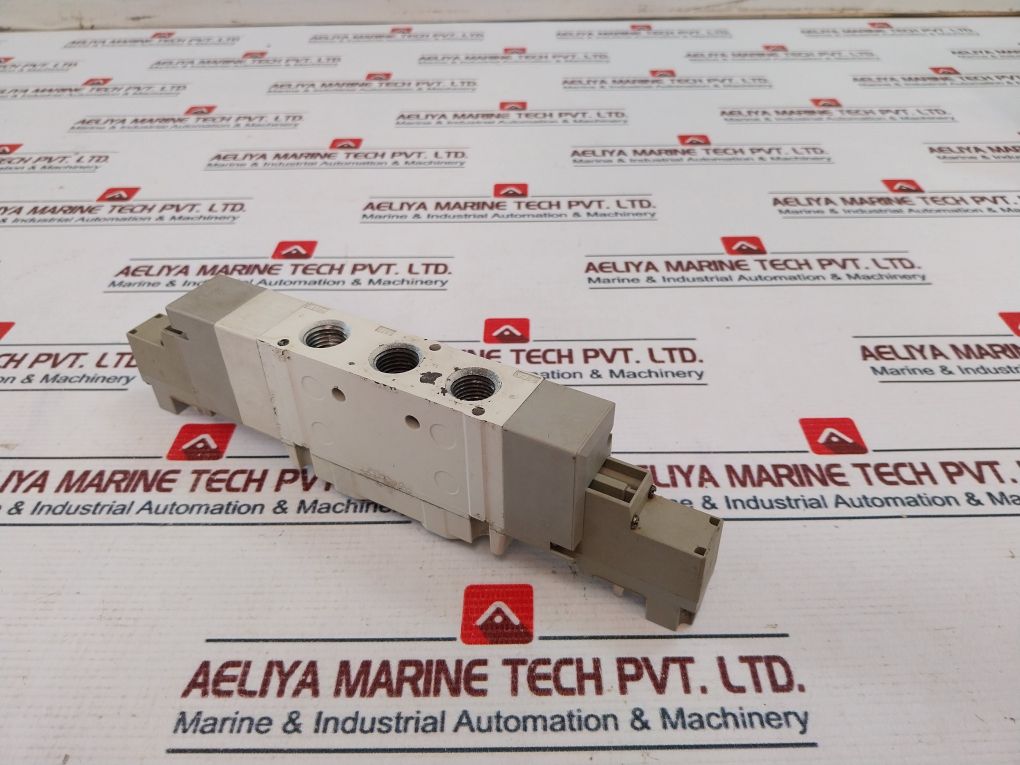 Smc Sy9420-1Dze-03 Solenoid Valve 100V Ac 50/60Hz