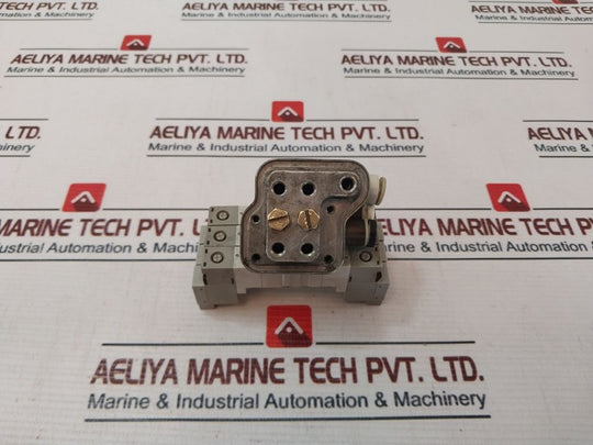 Smc Syj3233-5Mr Solenoid Valve 24 Vdc