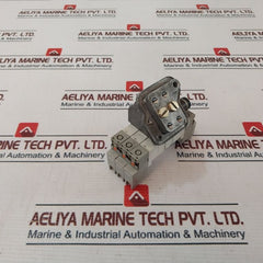Smc Syj3233-5Mr Solenoid Valve 24 Vdc