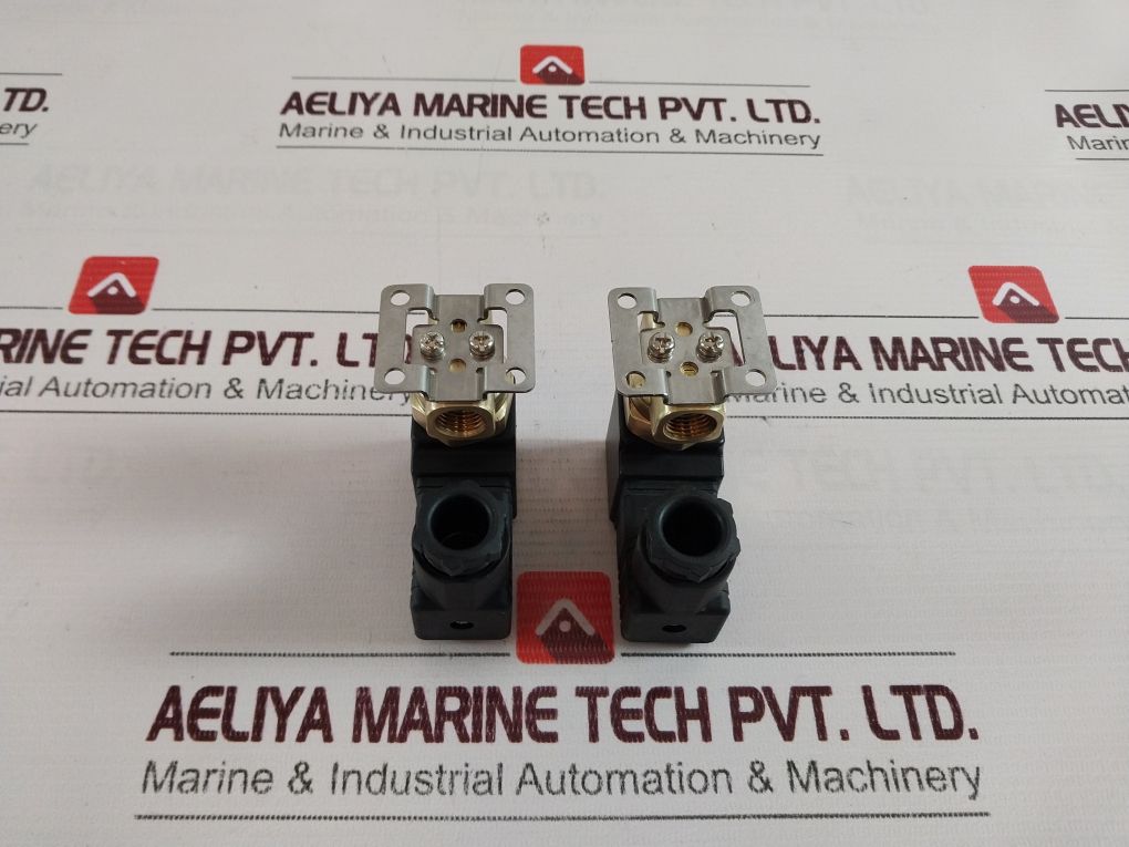 Smc Vcw21-4D-5-02-f Solenoid Valve Ac220V 50/60Hz