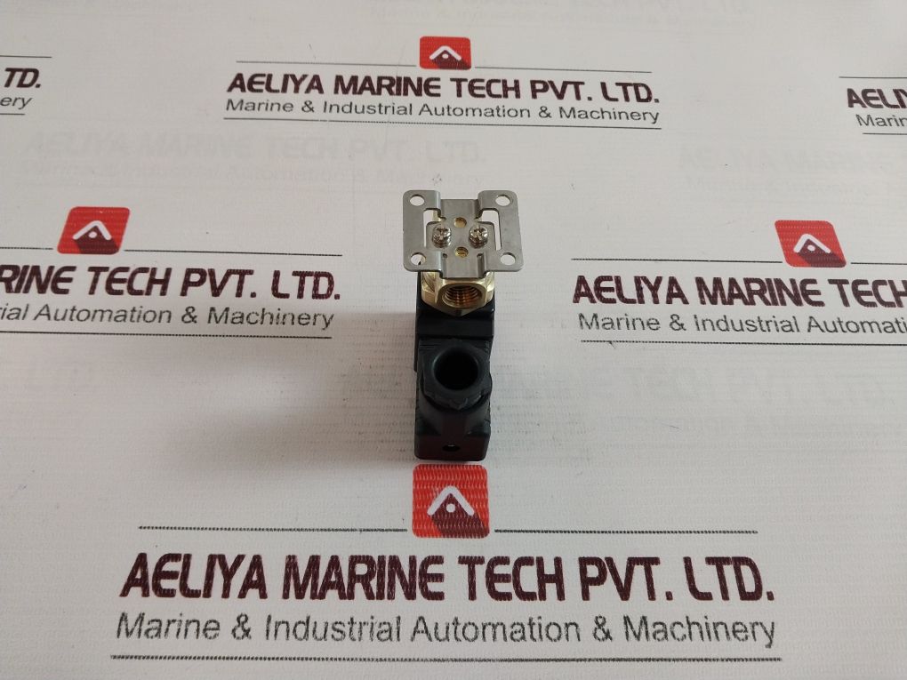 Smc Vcw21-4D-5-02-f Solenoid Valve Ac220V 50/60Hz