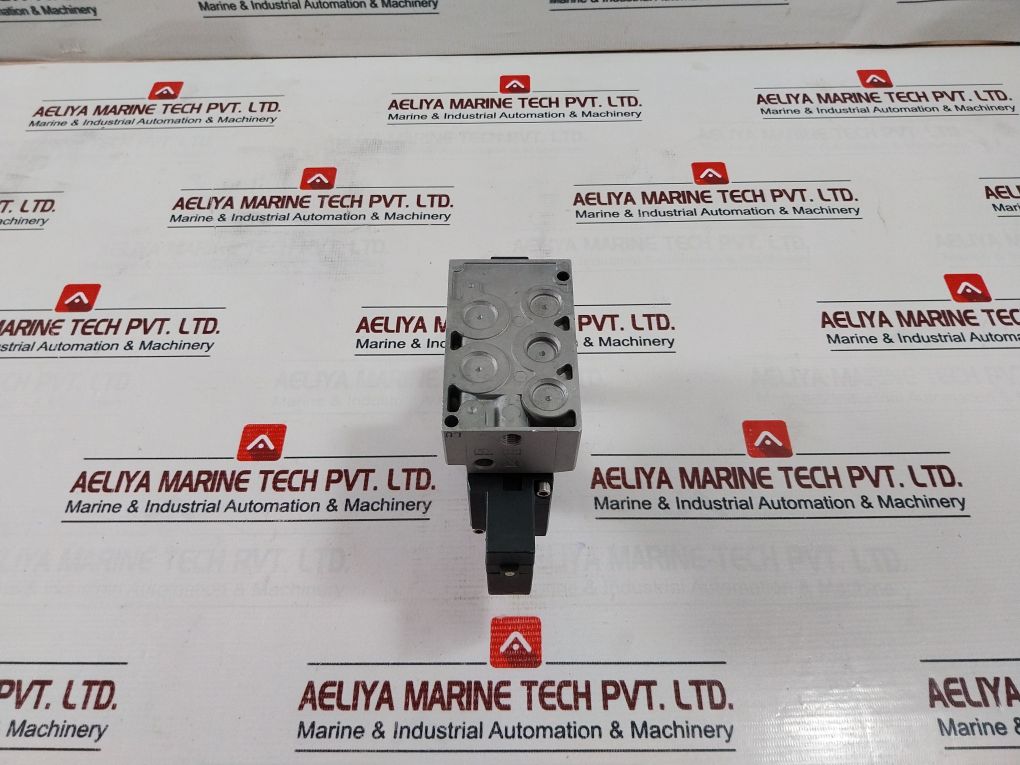 Smc Vfs4210-5Dz Solenoid Valve Dc21-26V