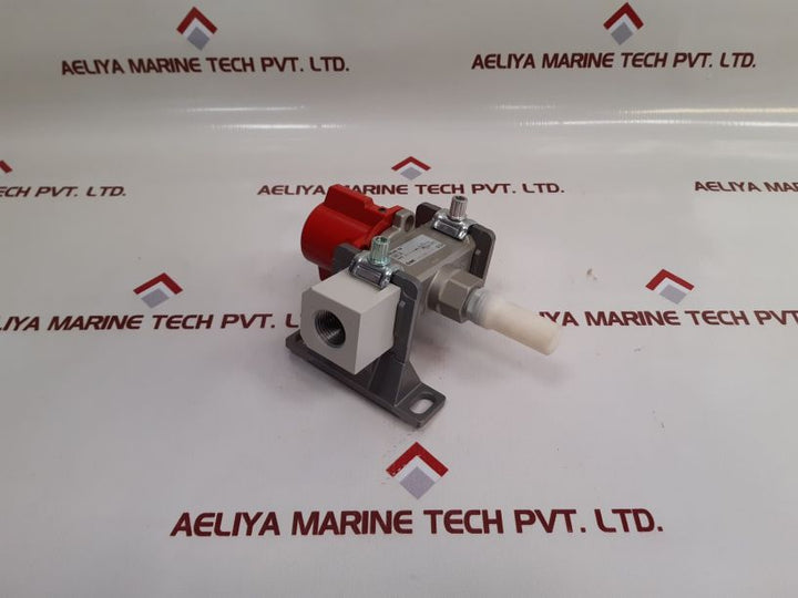 Smc Vhs40-04 Pressure Realse Valve
