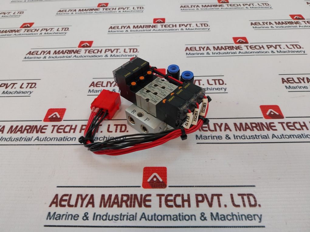 Smc Vj3233Y Solenoid Valve 0.1~0.7Mpa 24Vdc