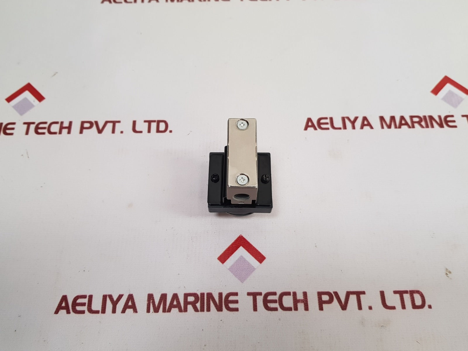 Smc Vm130-01-33R Valve Max. Pr. 1.0Mpa