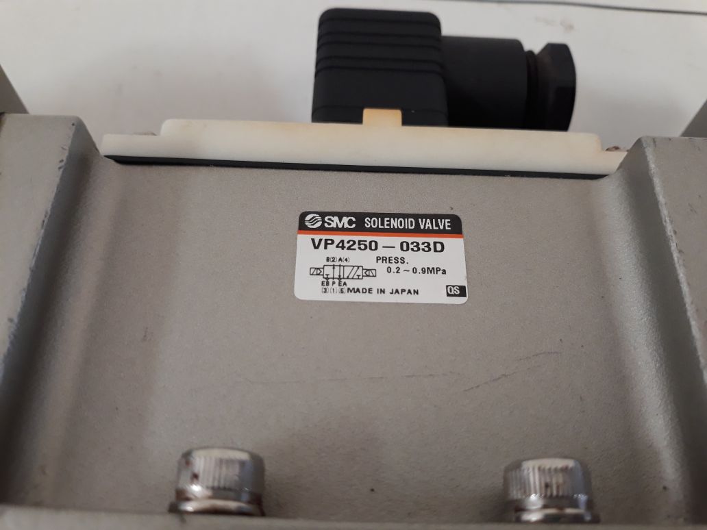Smc Vp4250-033D Solenoid Valve