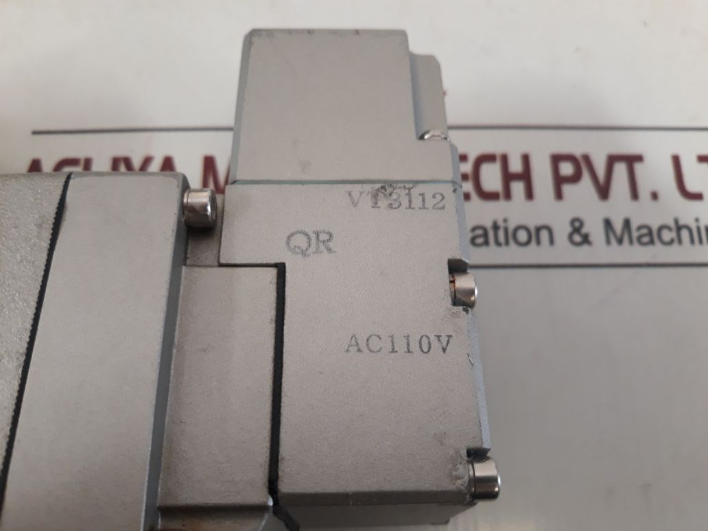 Smc Vp4450-033D Solenoid Valve