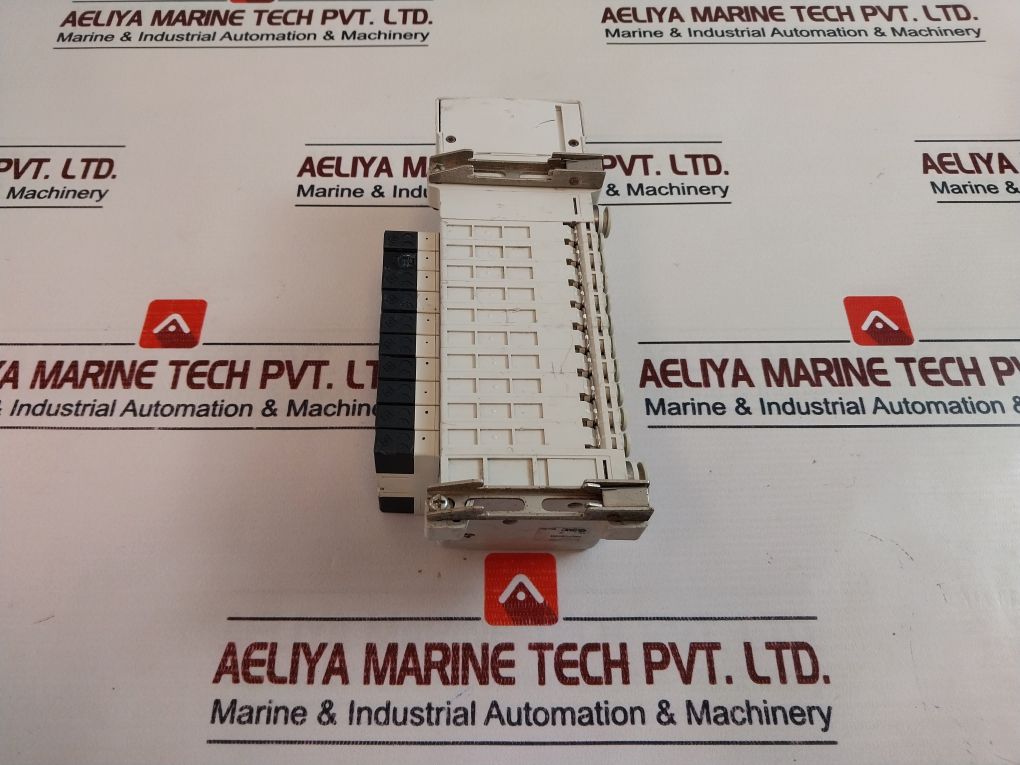 Smc Vqc1-lok005 Vqc1A01Ny-5 Valve Terminal With 10 Solenoid Valve