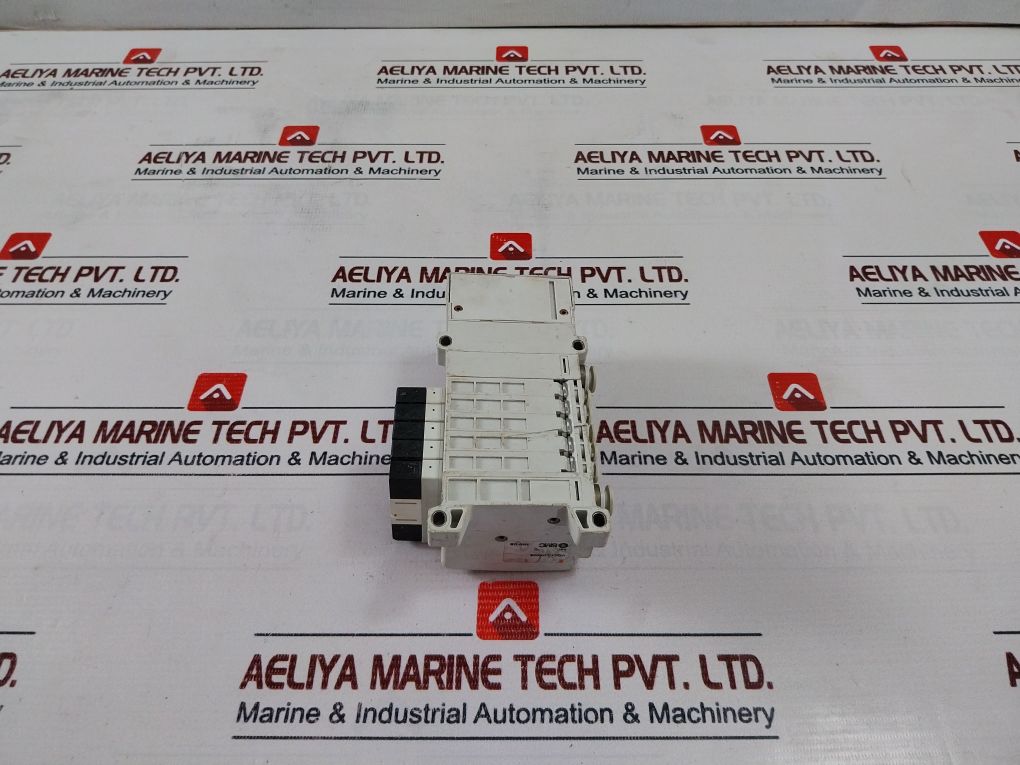 Smc Vqc1-lok006 Valve Terminal With 5 Solenoid Valves