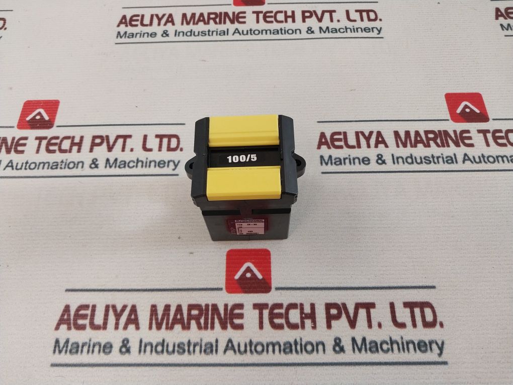 Socomec Tcb 28-30 Current Transformer 100/5A