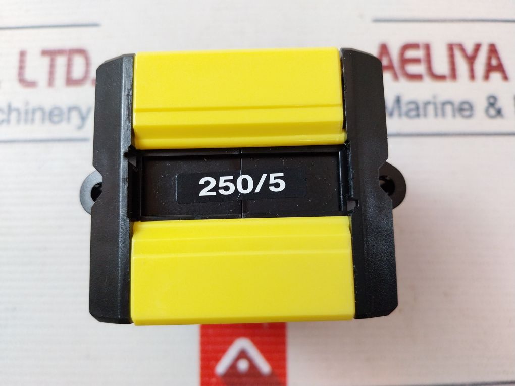 Socomec Tcb 28-30 Current Transformers