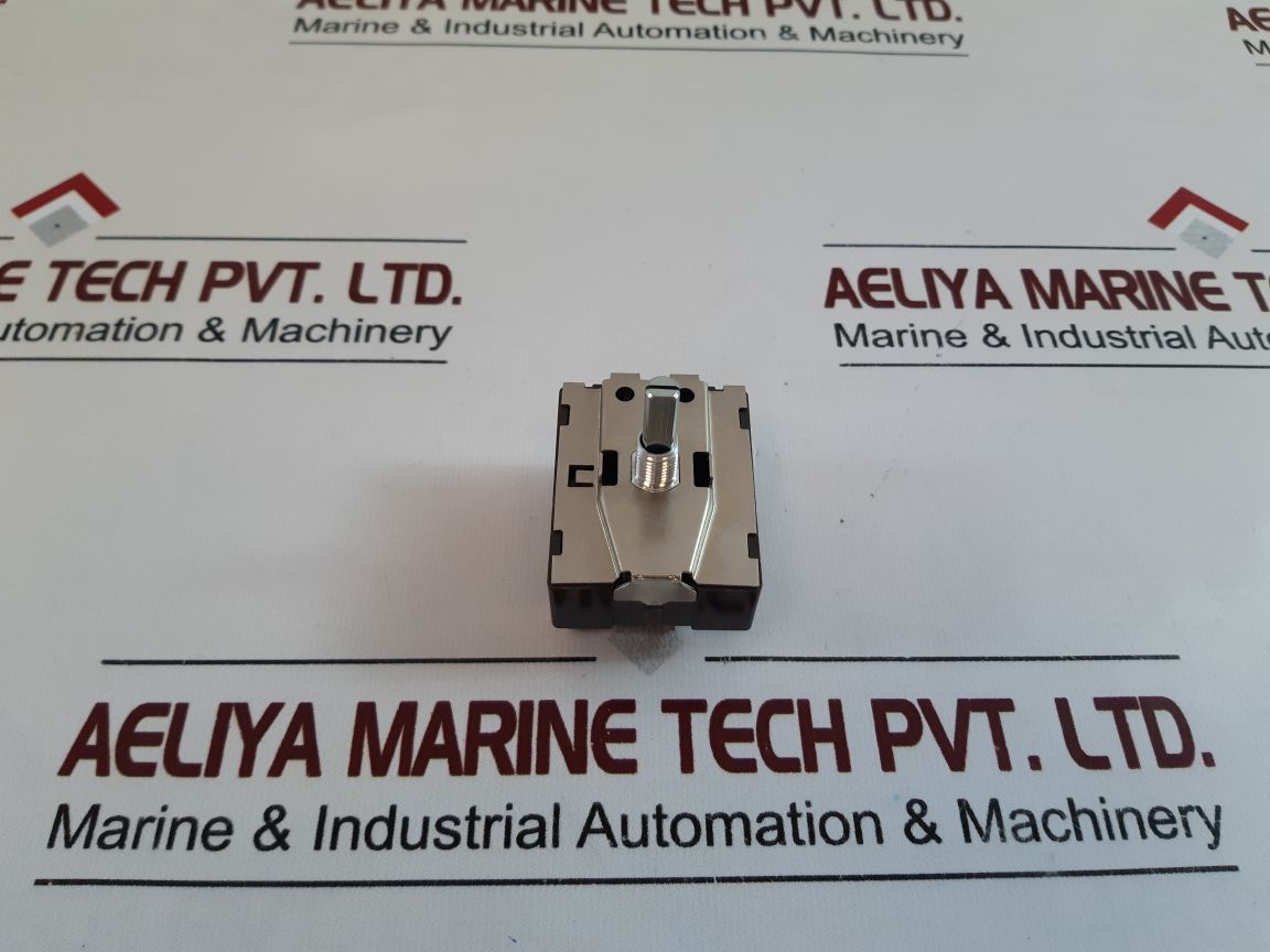 Solteam 355798-1 Switch