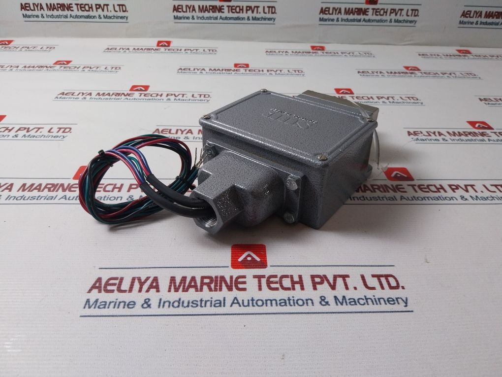 Sor 11V2-ef45-n4-c2A-c4 Pressure Switch 5A