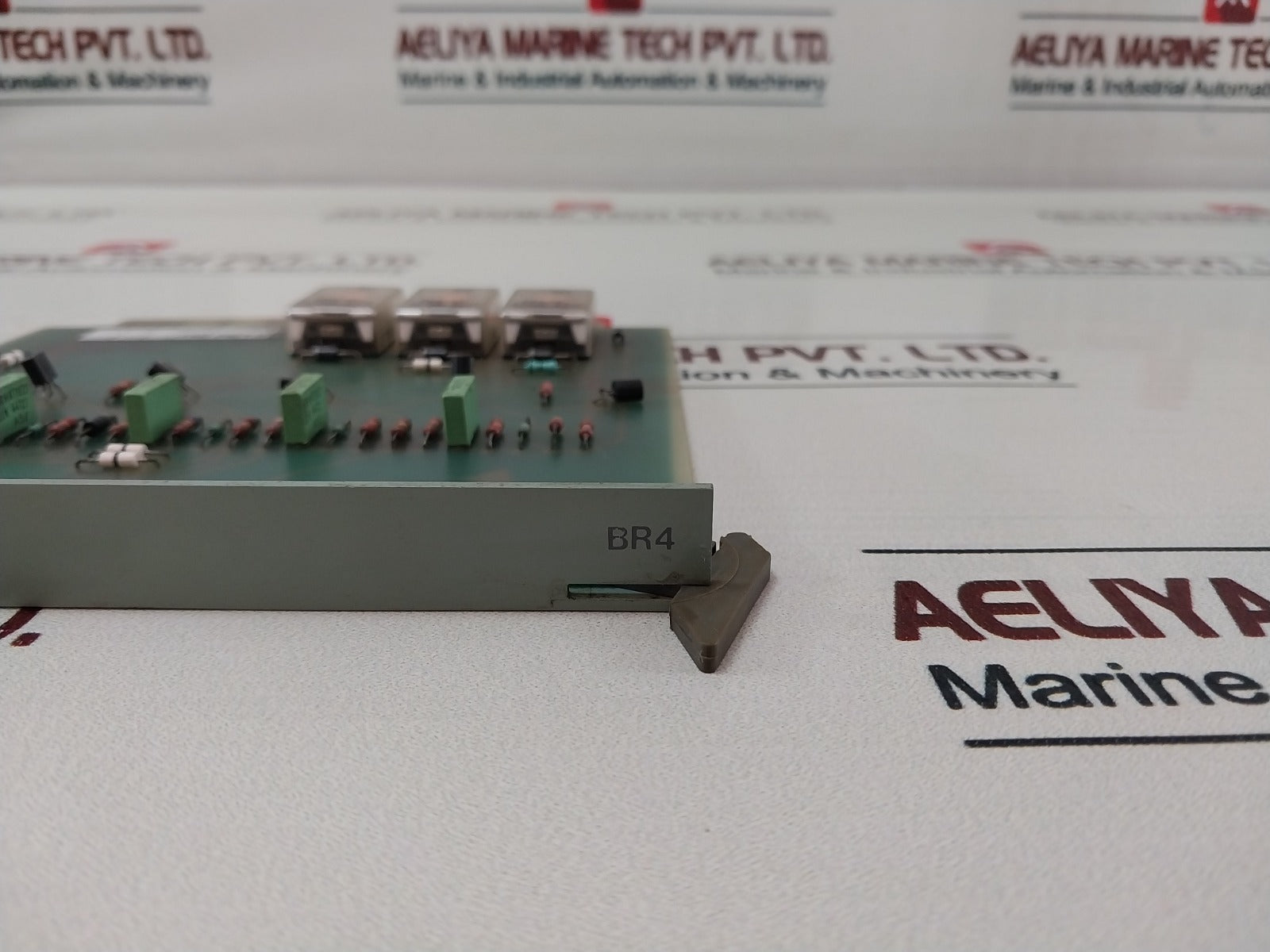 Soren T. Lyngso 21388600 V01 Buffered Relay Board 504603