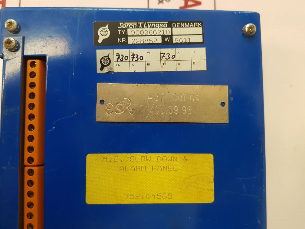 Soren T. Lyngso 900366210 Slow Down & Alarm Panel