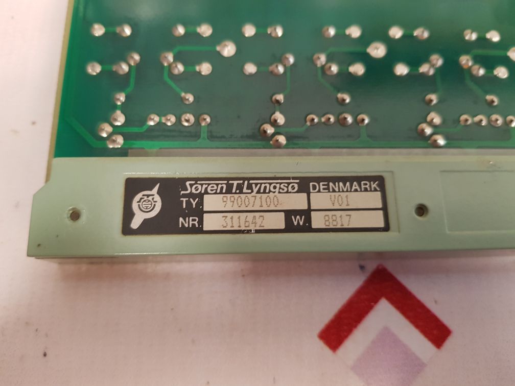 Soren T. Lyngso 99007100 V01 Buffered Relay Board Used