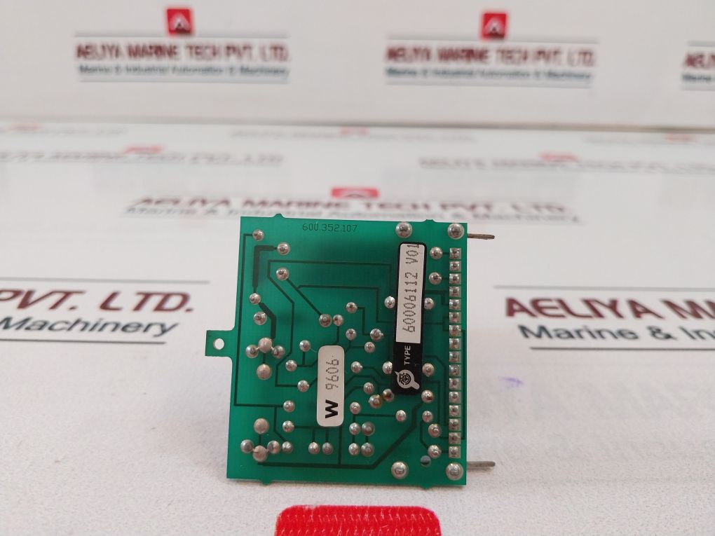 Soren T.Lyngso 60006112 V01 Printed Circuit Board 600.352.107