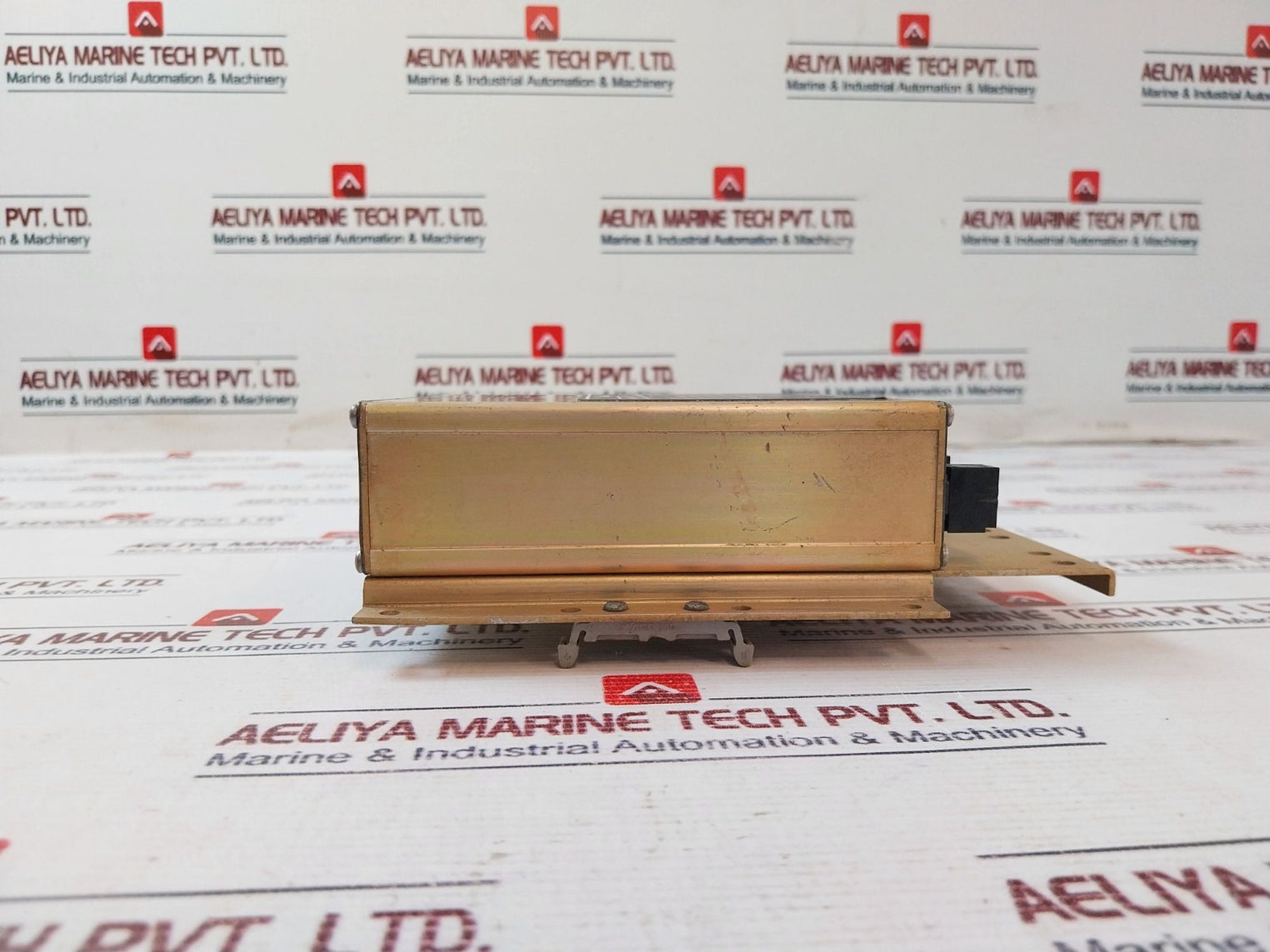 Sperry Marine 03956-4802181 Network Serial Interface 12-24Vdc