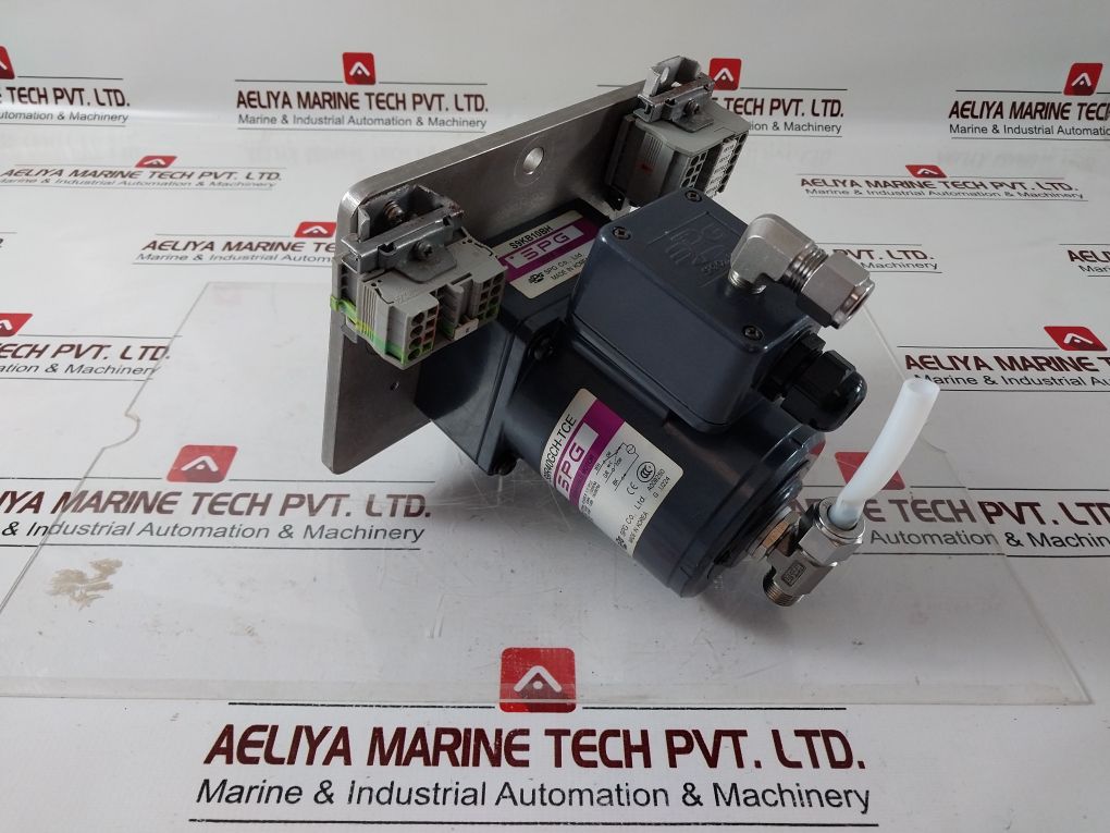 Spg S9Kb10Bh Gear Head With S9R40Gch-tce Reversible Motor