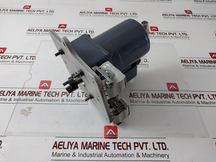 Spg S9Kb10Bh Gear Head With S9R40Gch-tce Reversible Motor