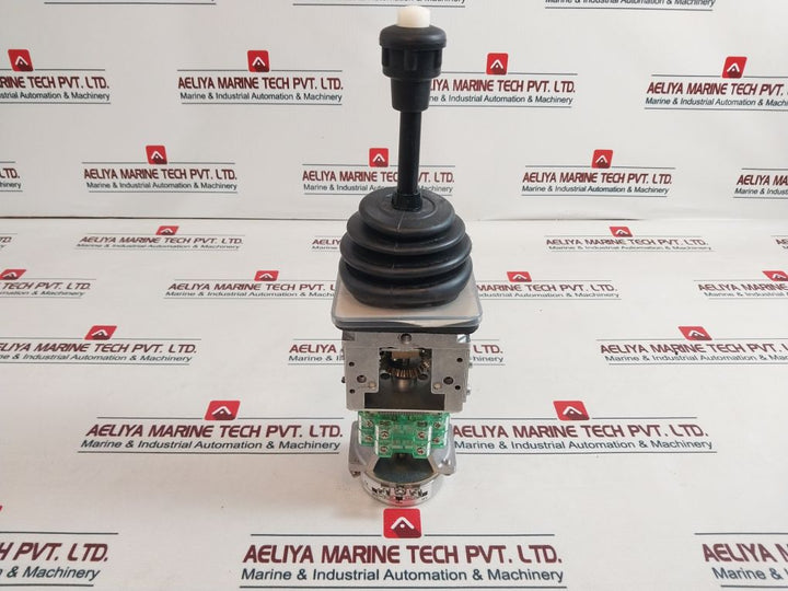 Spohn & Burkhardt Vns02.18Akar Hu Joystick
