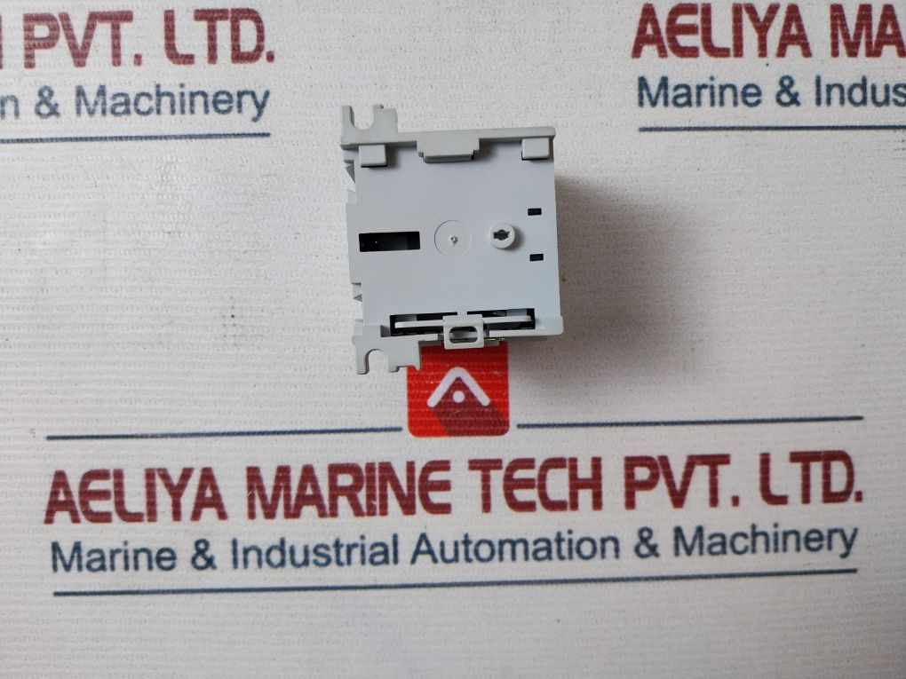 Sprecher + Schuh Cs 4-31Z Relay Auxiliary Contactor