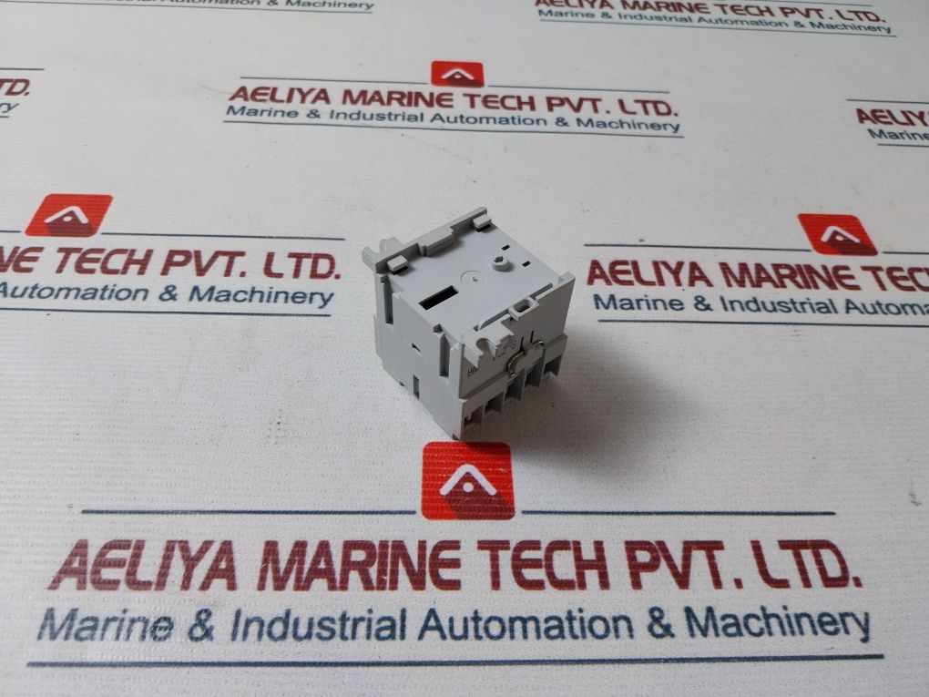 Sprecher + Schuh Cs 4-31Z Relay Auxiliary Contactor
