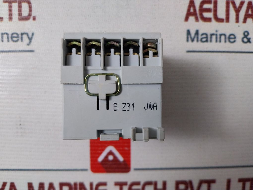 Sprecher + Schuh Cs 4-31Z Relay Auxiliary Contactor